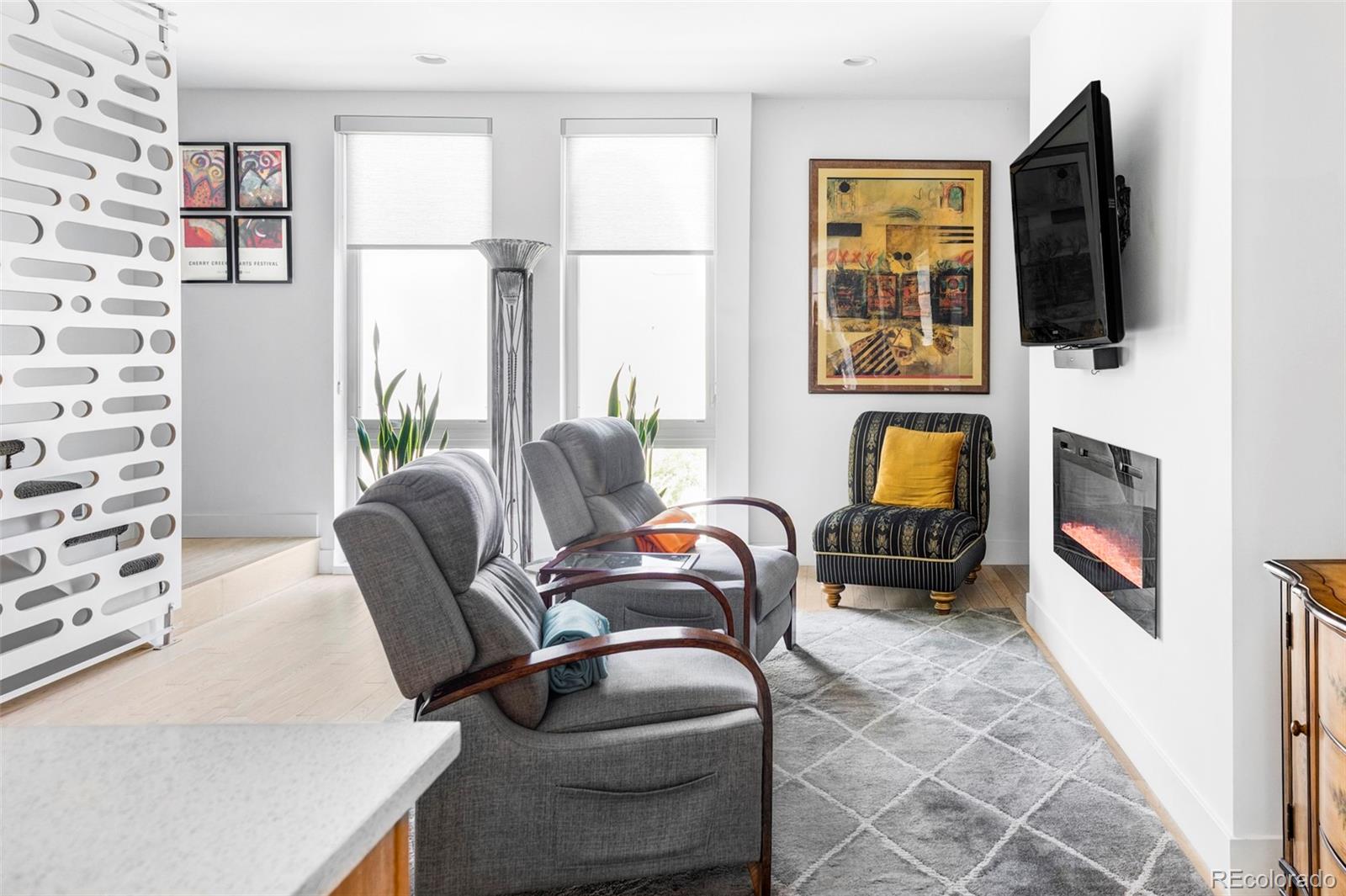MLS Image #11 for 879  delaware street,denver, Colorado