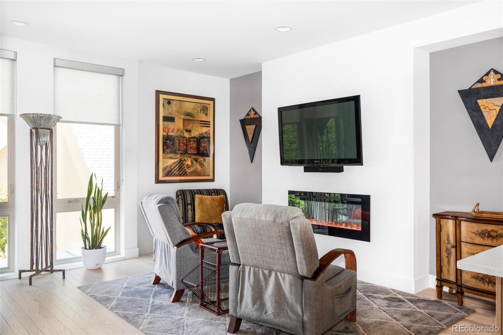 MLS Image #9 for 879  delaware street,denver, Colorado