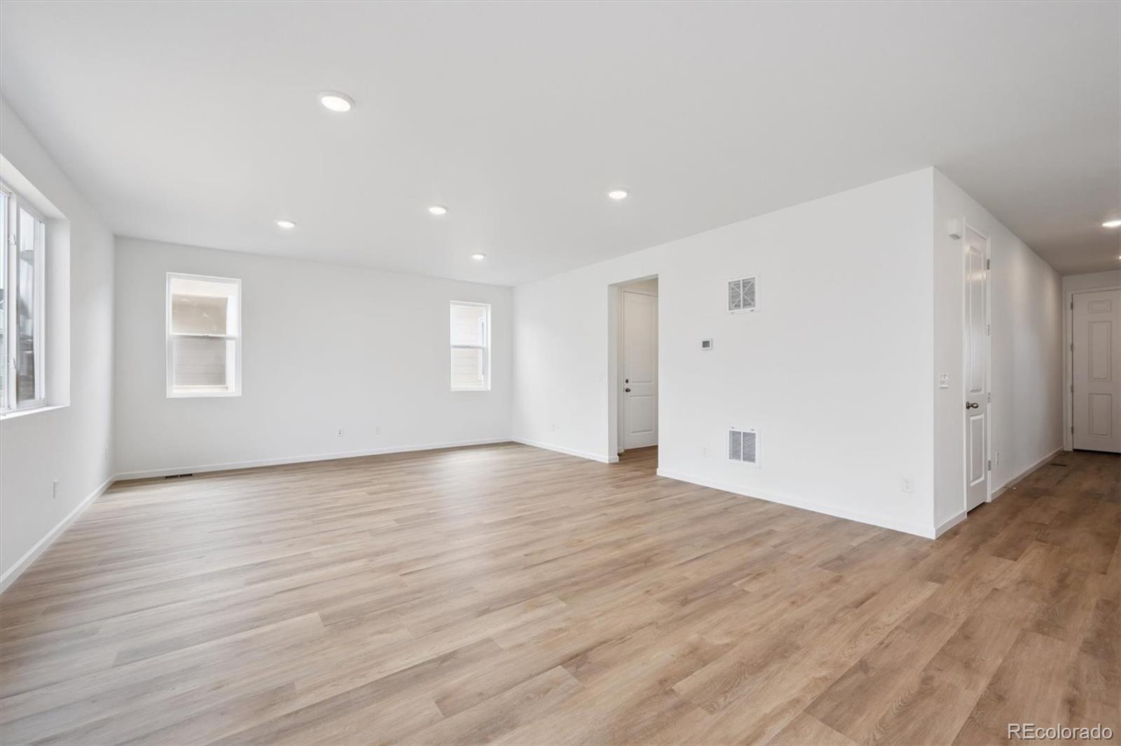 MLS Image #9 for 45927  wood thrush avenue,bennett, Colorado