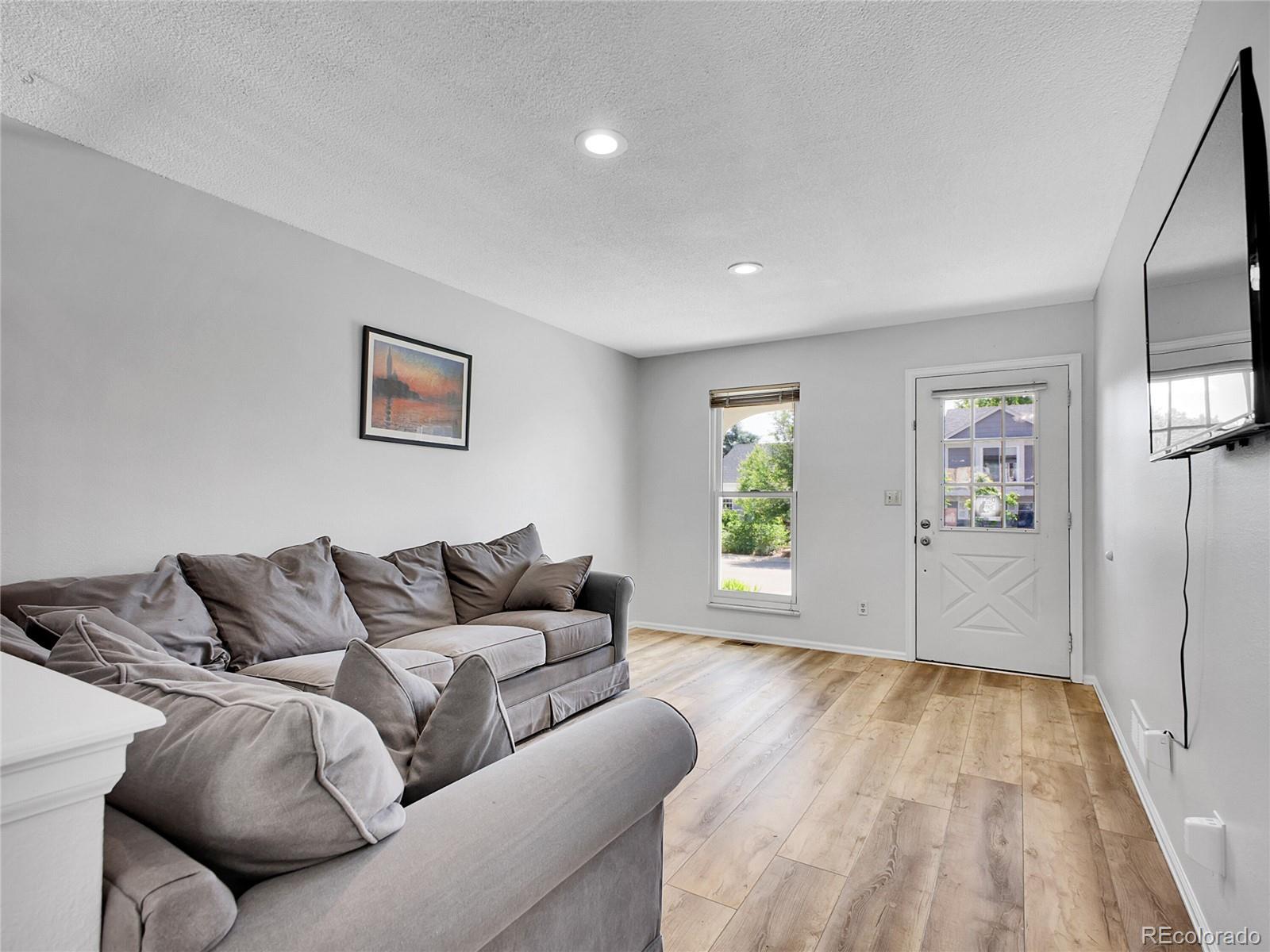 MLS Image #3 for 655  gooseberry court,lafayette, Colorado