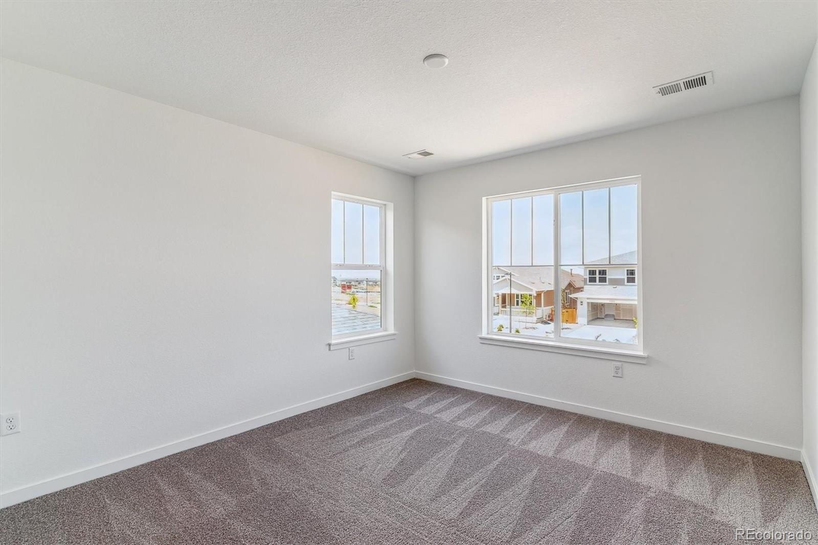 MLS Image #10 for 25284 e warren place,aurora, Colorado