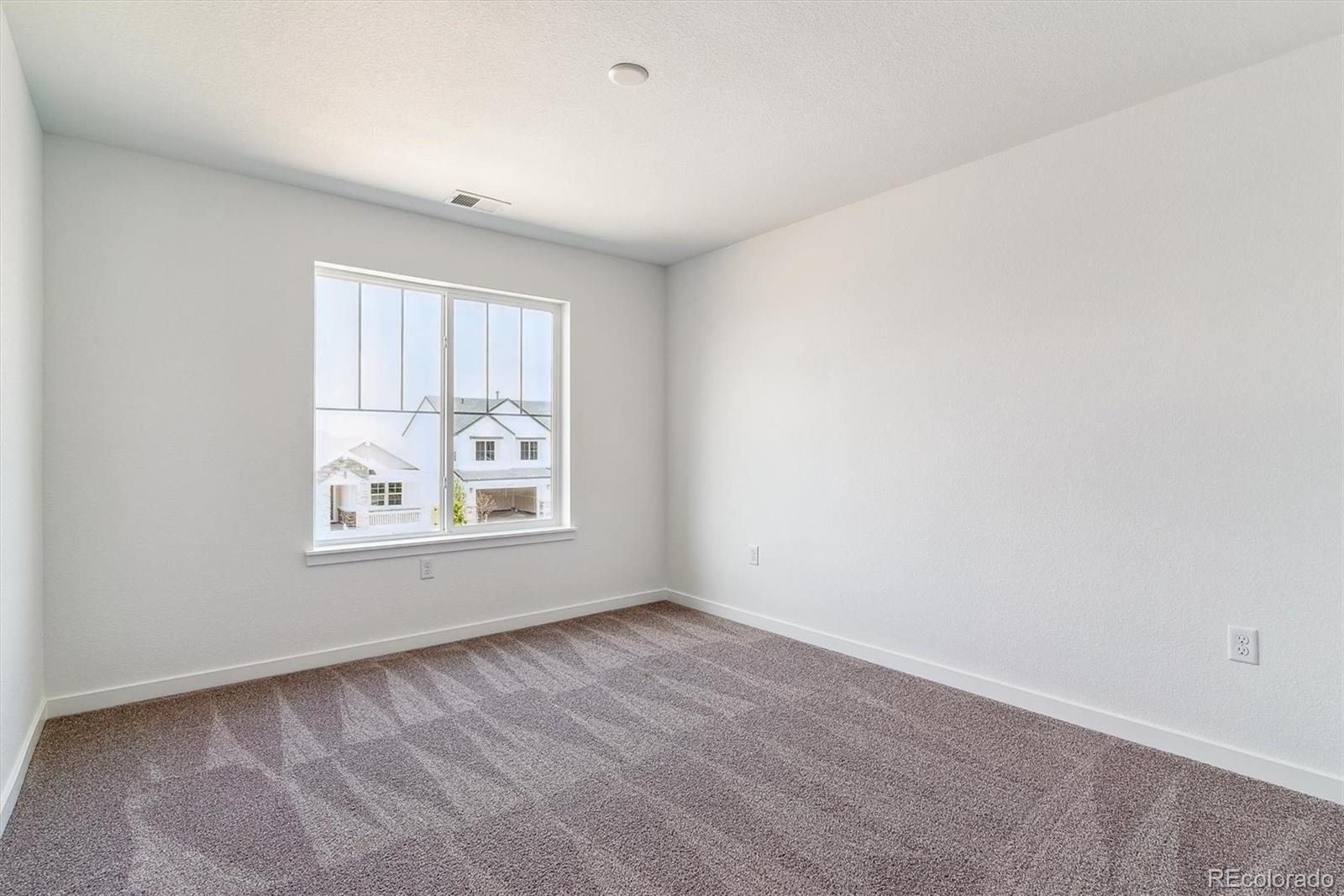 MLS Image #12 for 25284 e warren place,aurora, Colorado