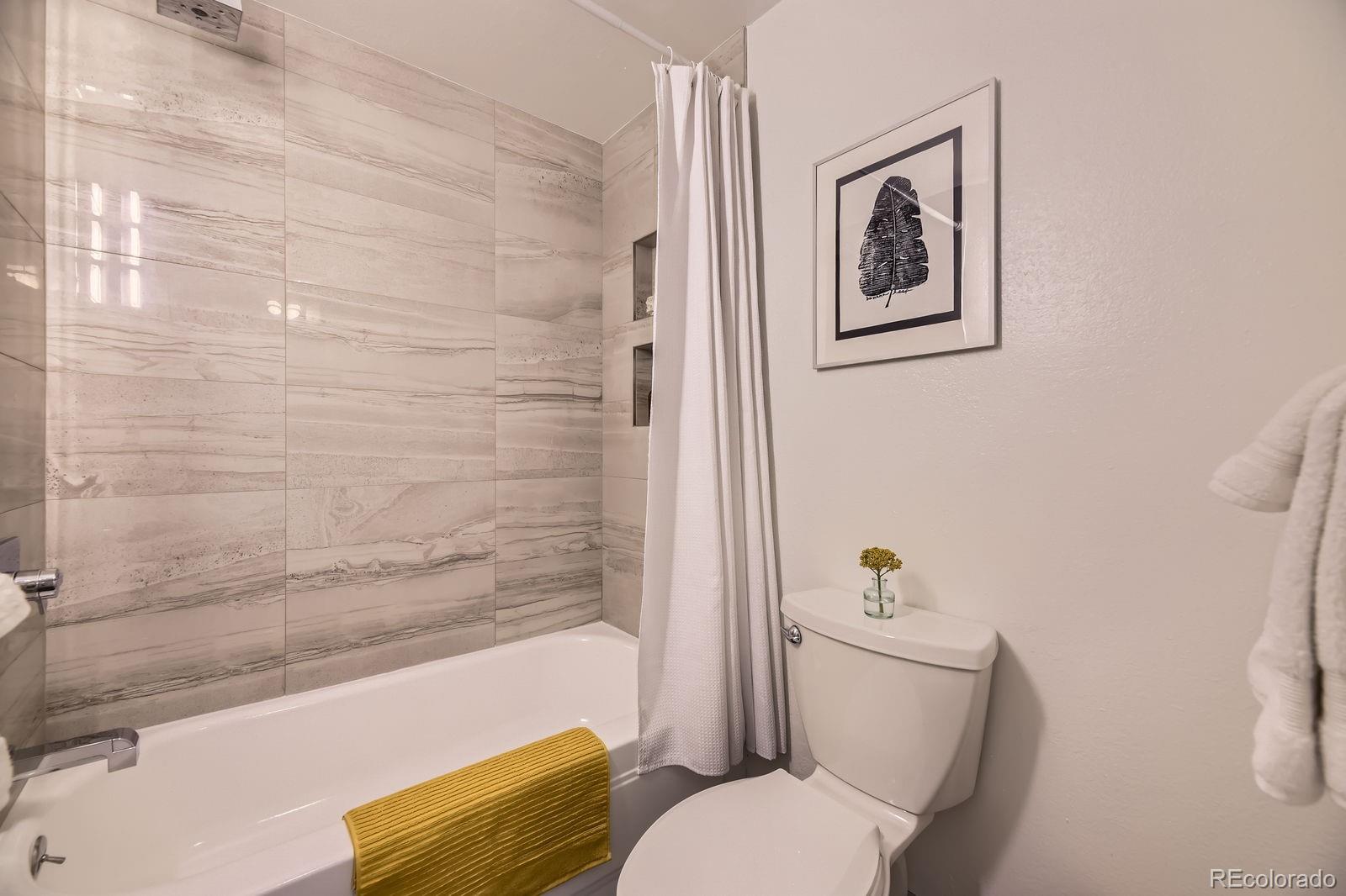 MLS Image #18 for 937 n clarkson street,denver, Colorado