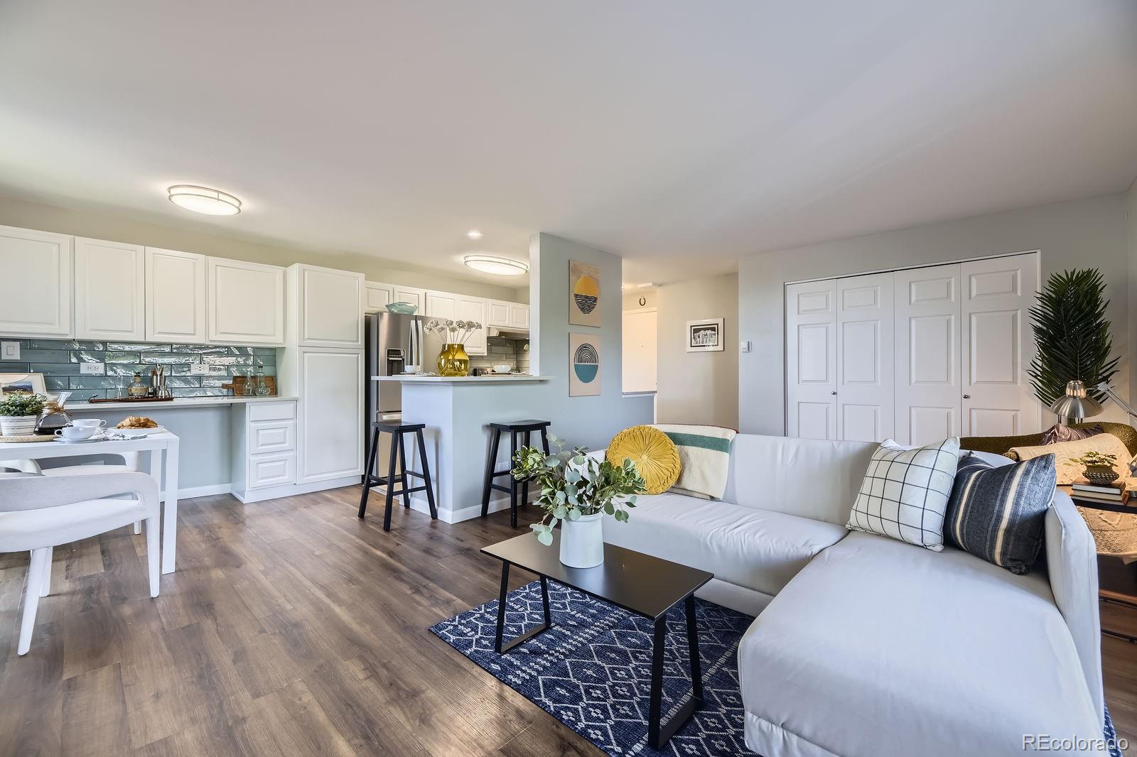 MLS Image #7 for 937 n clarkson street,denver, Colorado