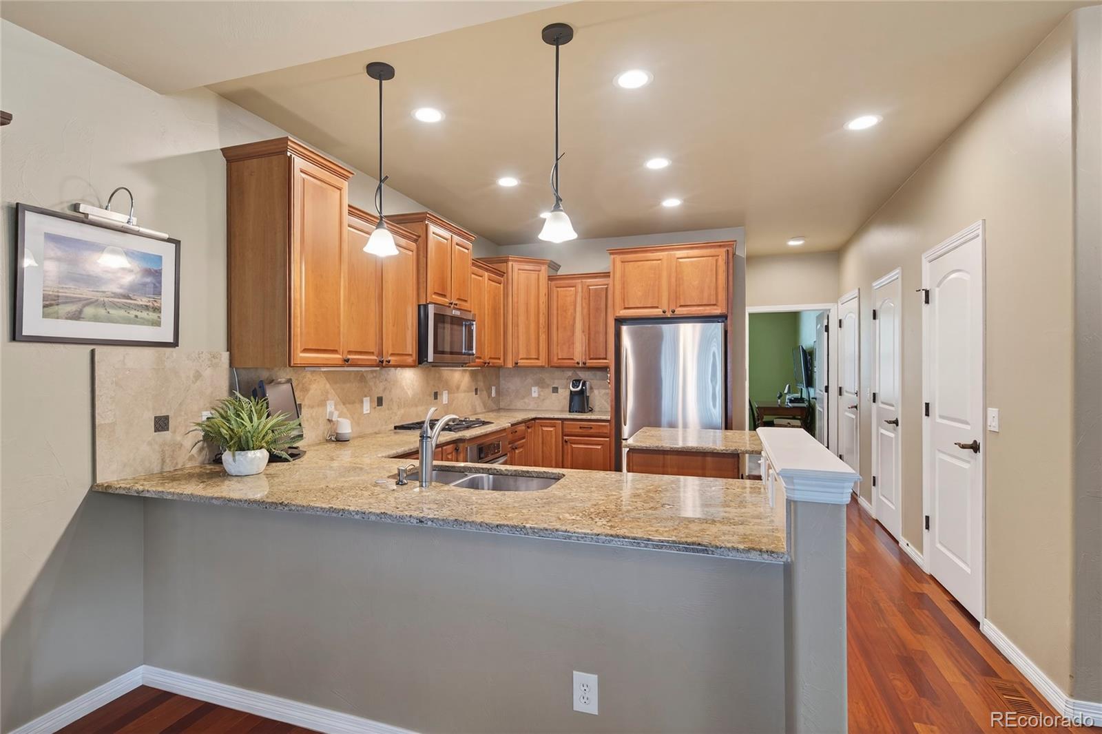 MLS Image #10 for 4545 s monaco street,denver, Colorado