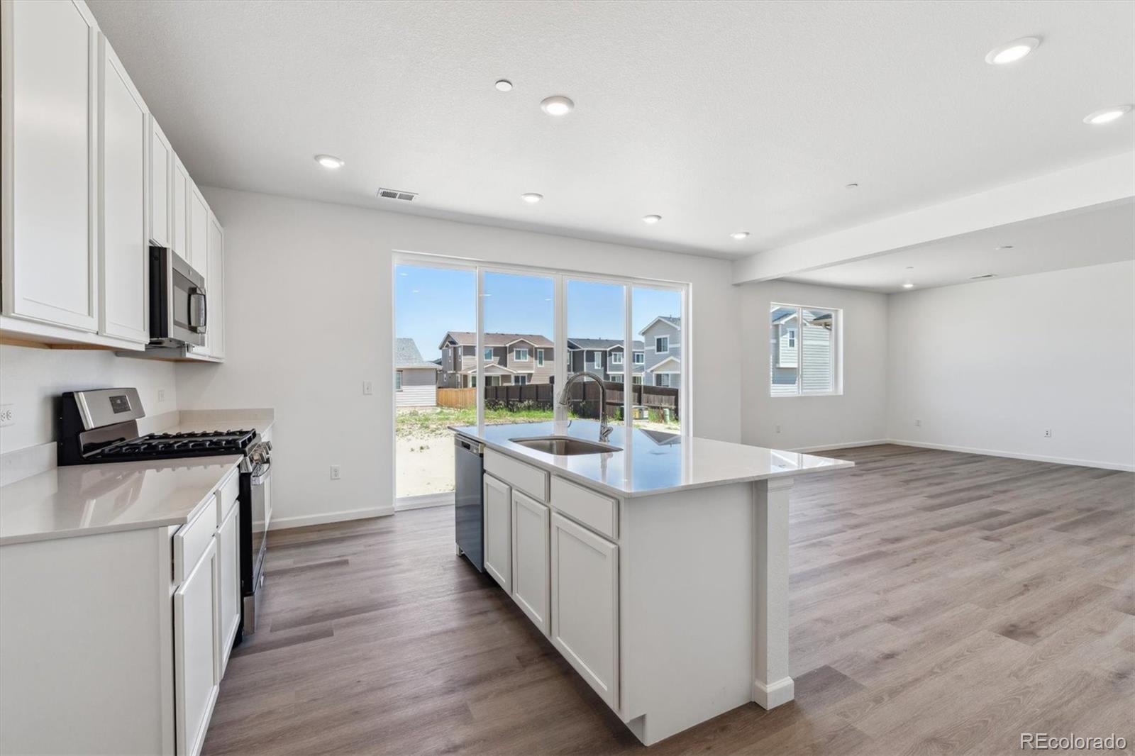 MLS Image #10 for 18971 e 96th place,commerce city, Colorado