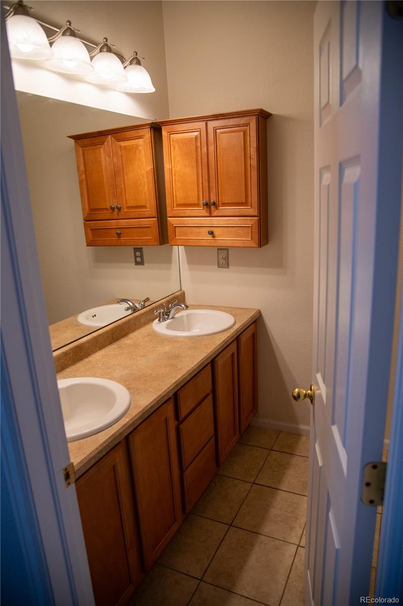 MLS Image #17 for 16180 e geddes lane,aurora, Colorado