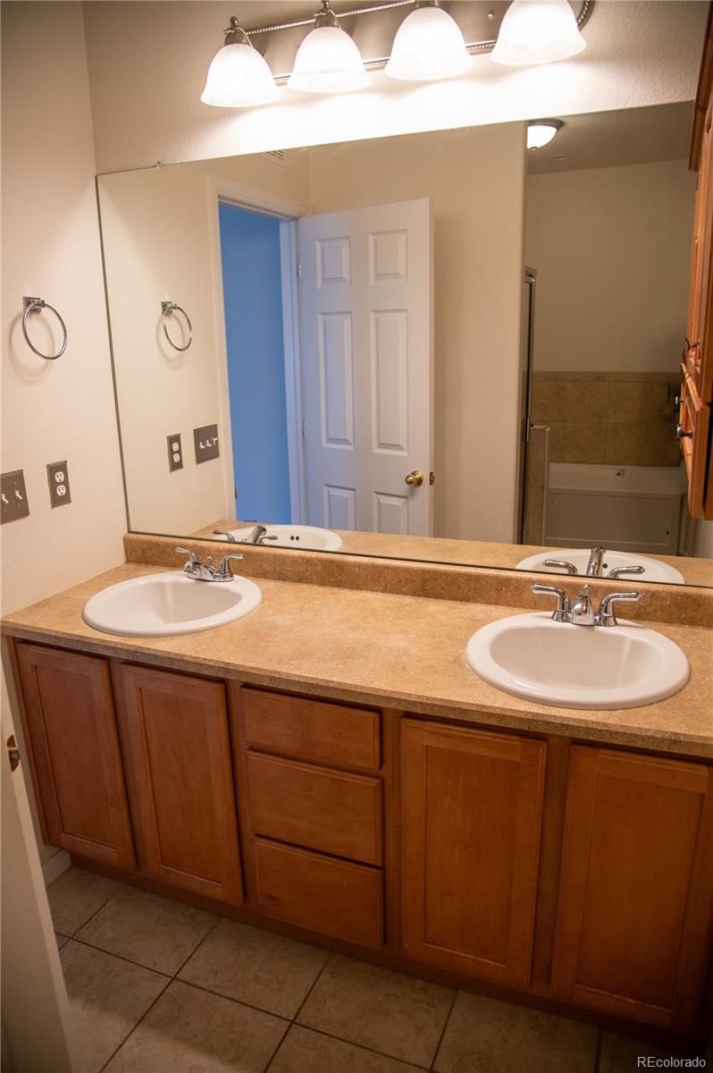 MLS Image #19 for 16180 e geddes lane,aurora, Colorado