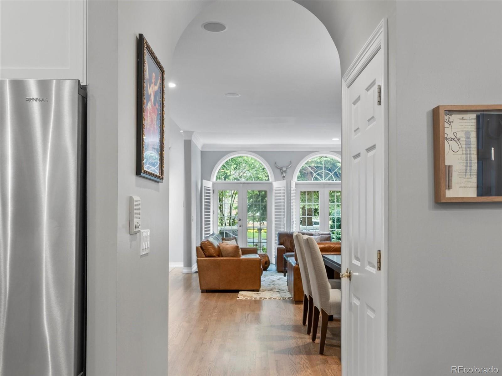 MLS Image #13 for 425  steele street,denver, Colorado