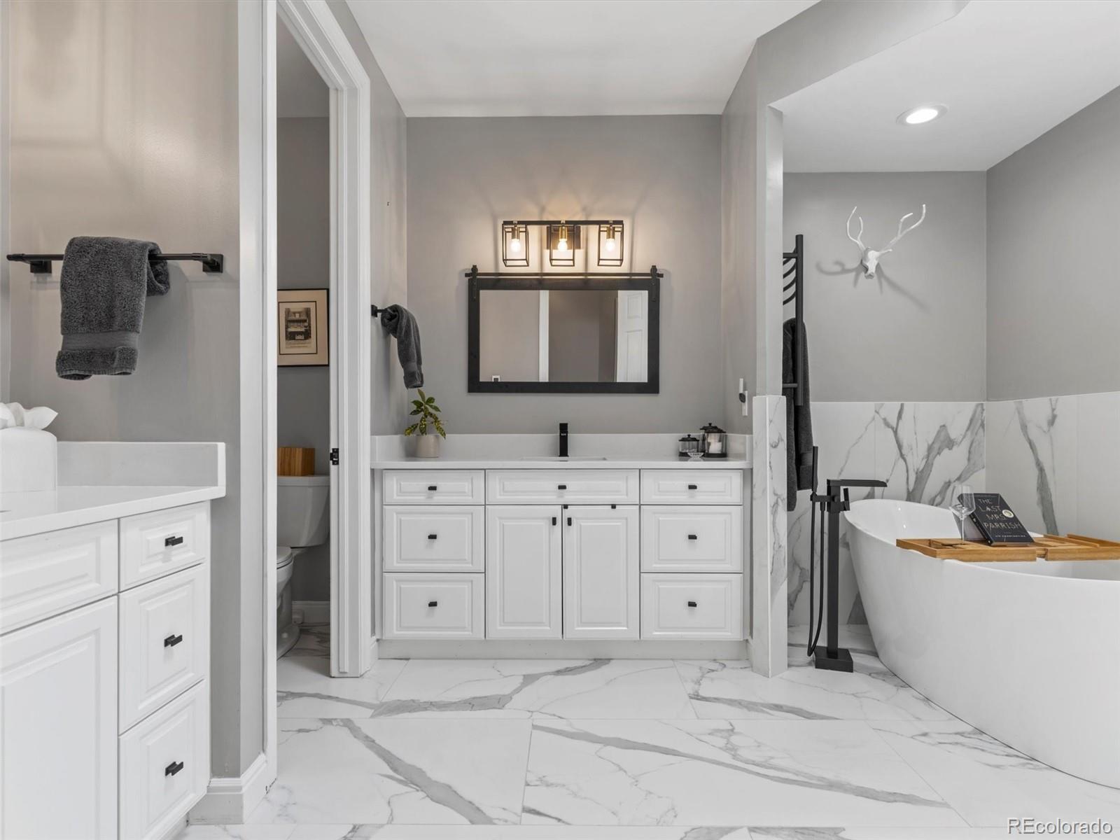 MLS Image #29 for 425  steele street,denver, Colorado
