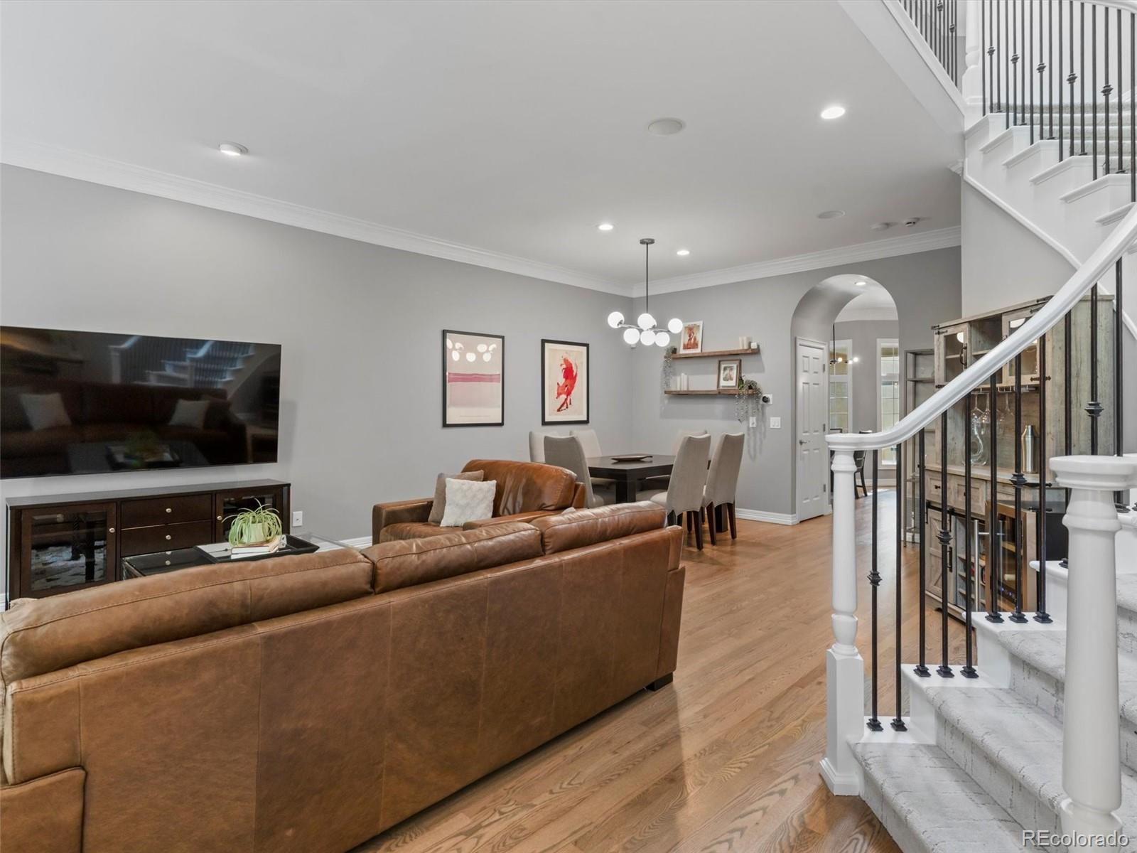 MLS Image #3 for 425  steele street,denver, Colorado