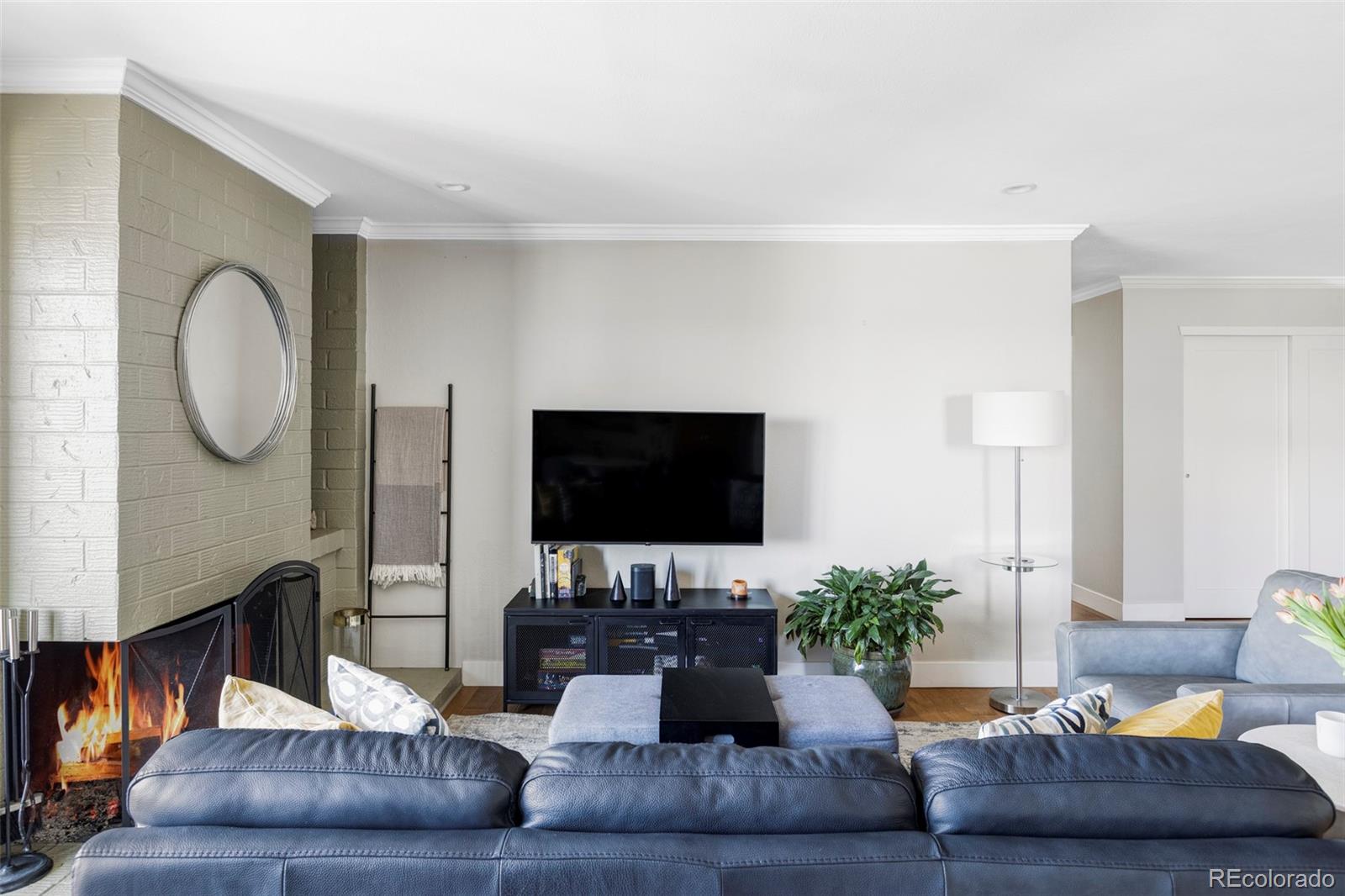MLS Image #4 for 460 s marion parkway,denver, Colorado