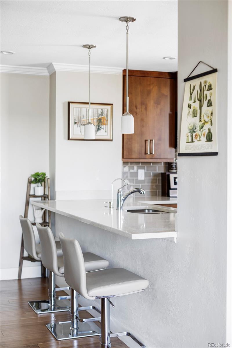 MLS Image #6 for 460 s marion parkway,denver, Colorado