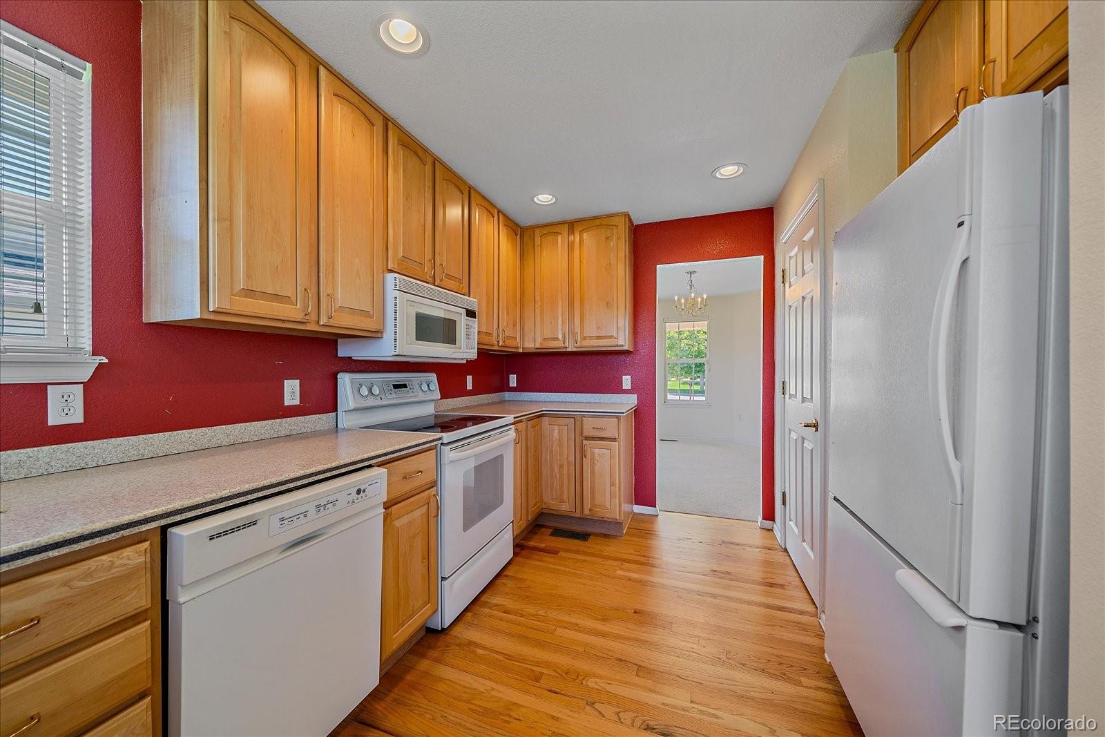 MLS Image #9 for 7912 s buchanan way,aurora, Colorado