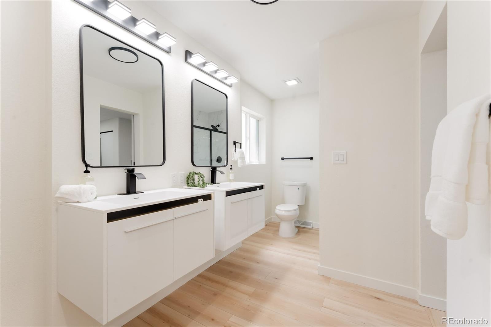 MLS Image #23 for 1361 w custer place,denver, Colorado