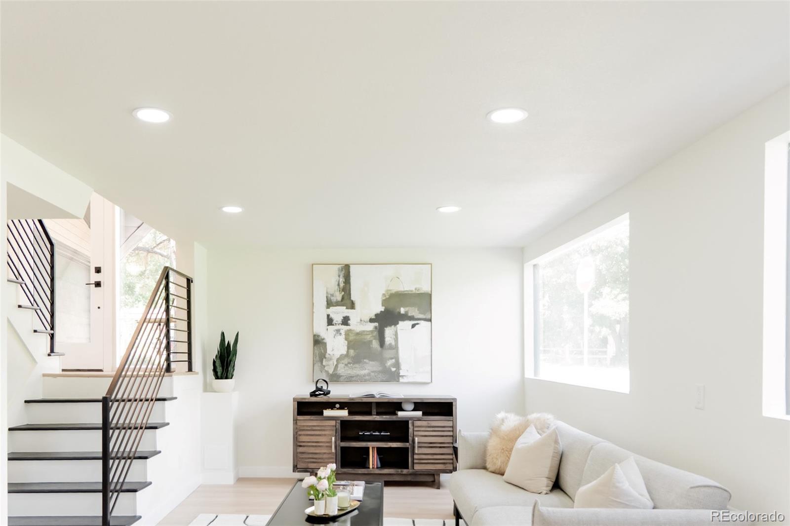 MLS Image #11 for 1390 s jasmine way,denver, Colorado