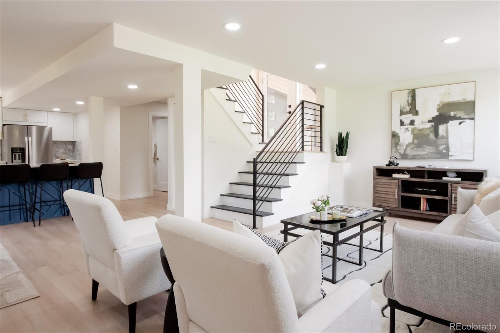 MLS Image #14 for 1390 s jasmine way,denver, Colorado