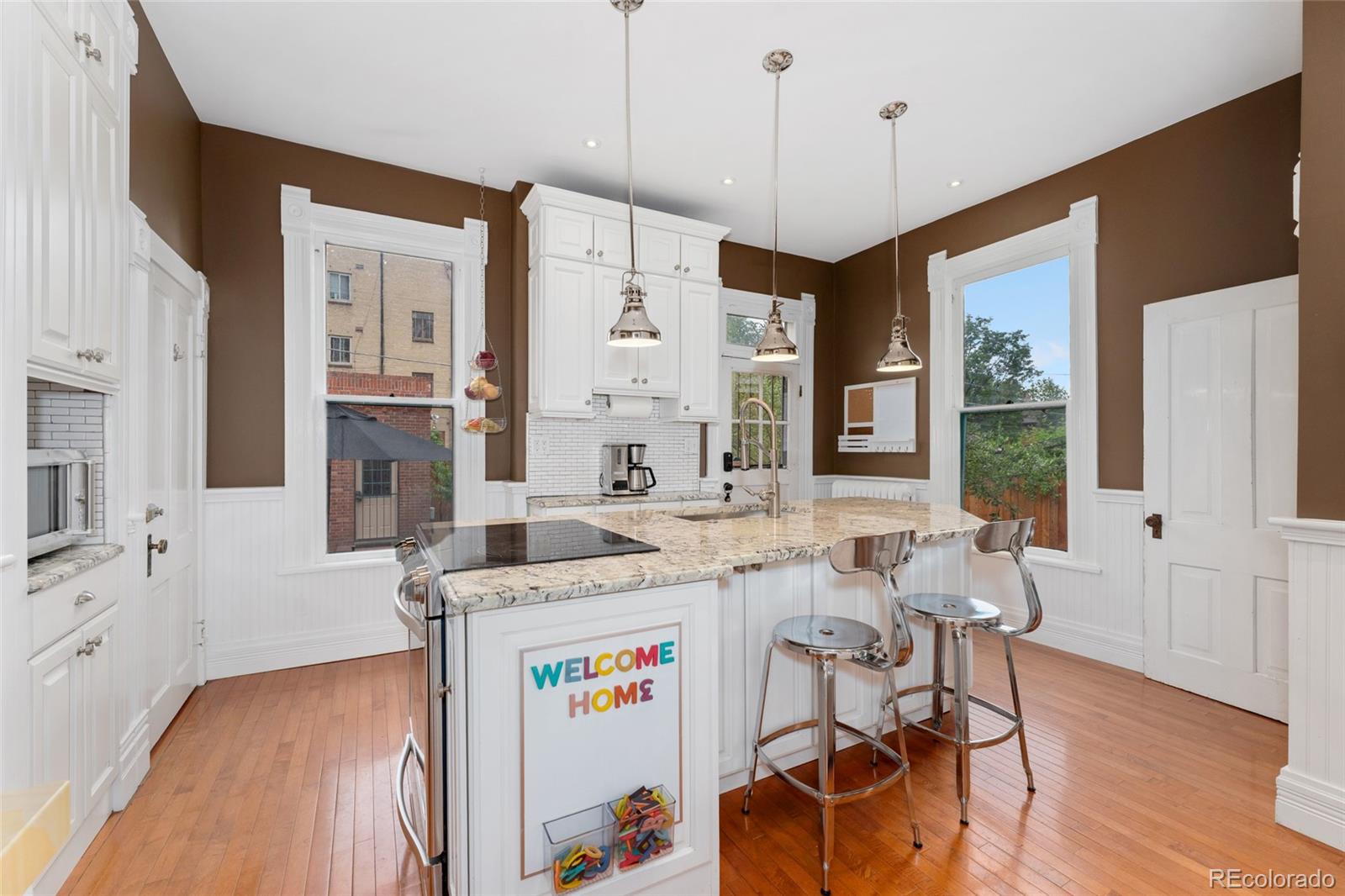 MLS Image #14 for 1154 n clarkson street,denver, Colorado