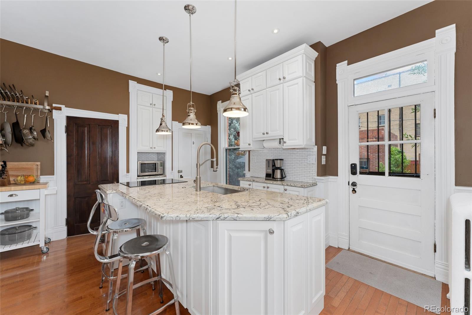MLS Image #16 for 1154 n clarkson street,denver, Colorado