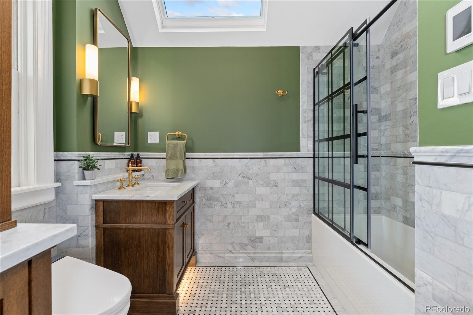 MLS Image #30 for 1154 n clarkson street,denver, Colorado