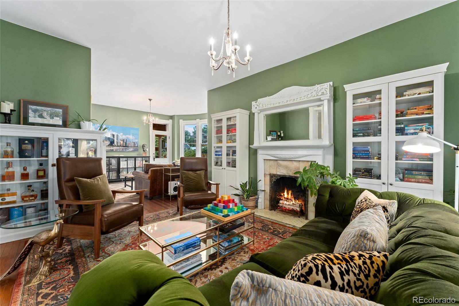 MLS Image #5 for 1154 n clarkson street,denver, Colorado