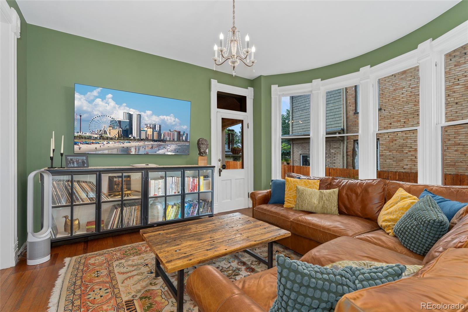MLS Image #8 for 1154 n clarkson street,denver, Colorado