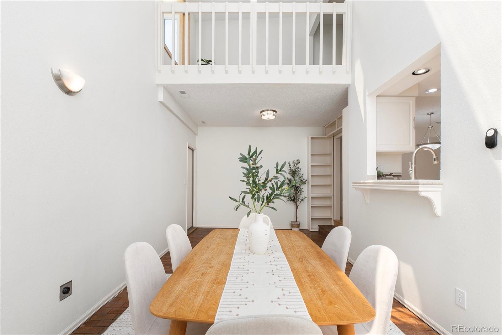 MLS Image #11 for 2049  sussex lane,colorado springs, Colorado