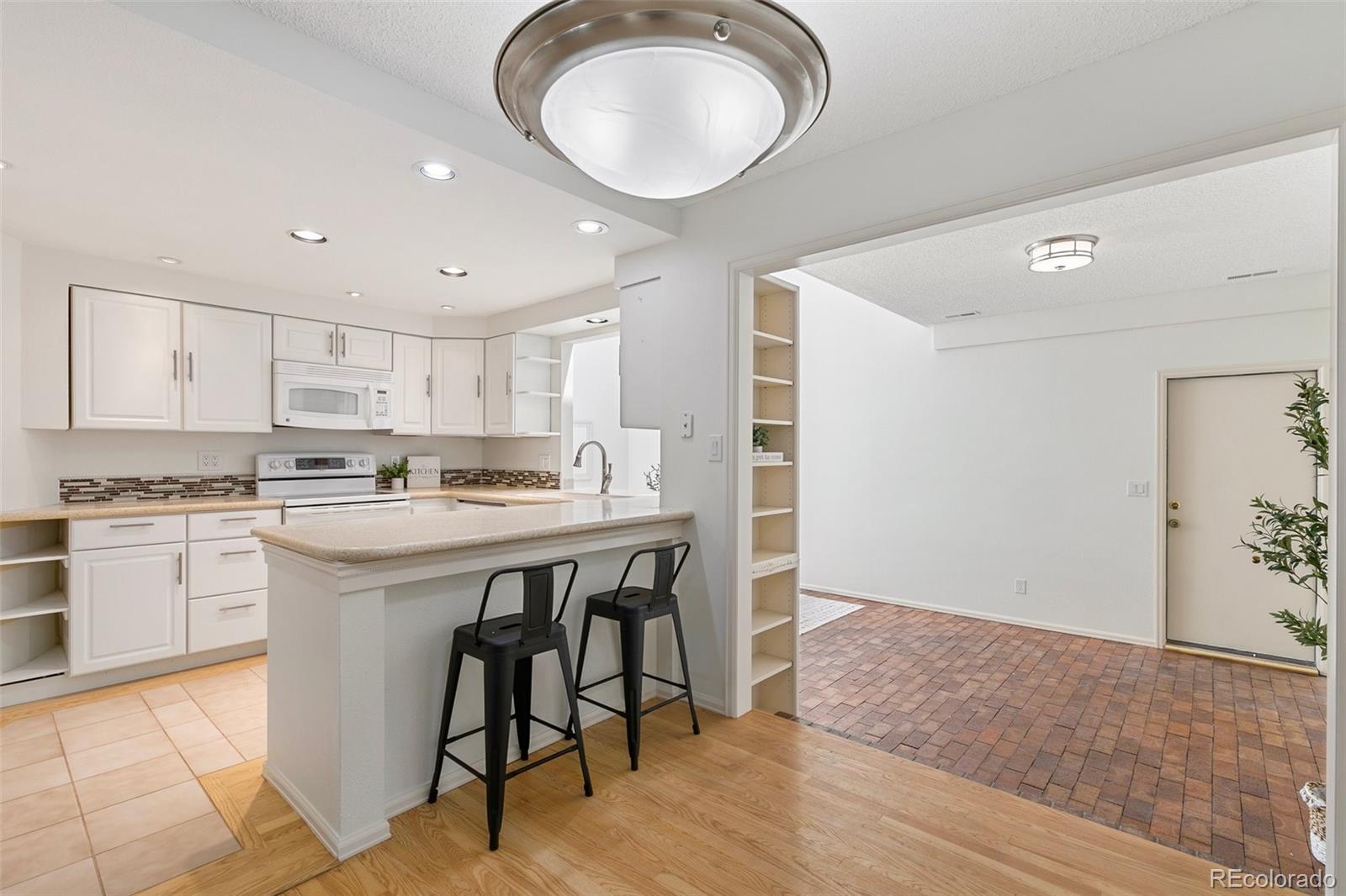MLS Image #12 for 2049  sussex lane,colorado springs, Colorado