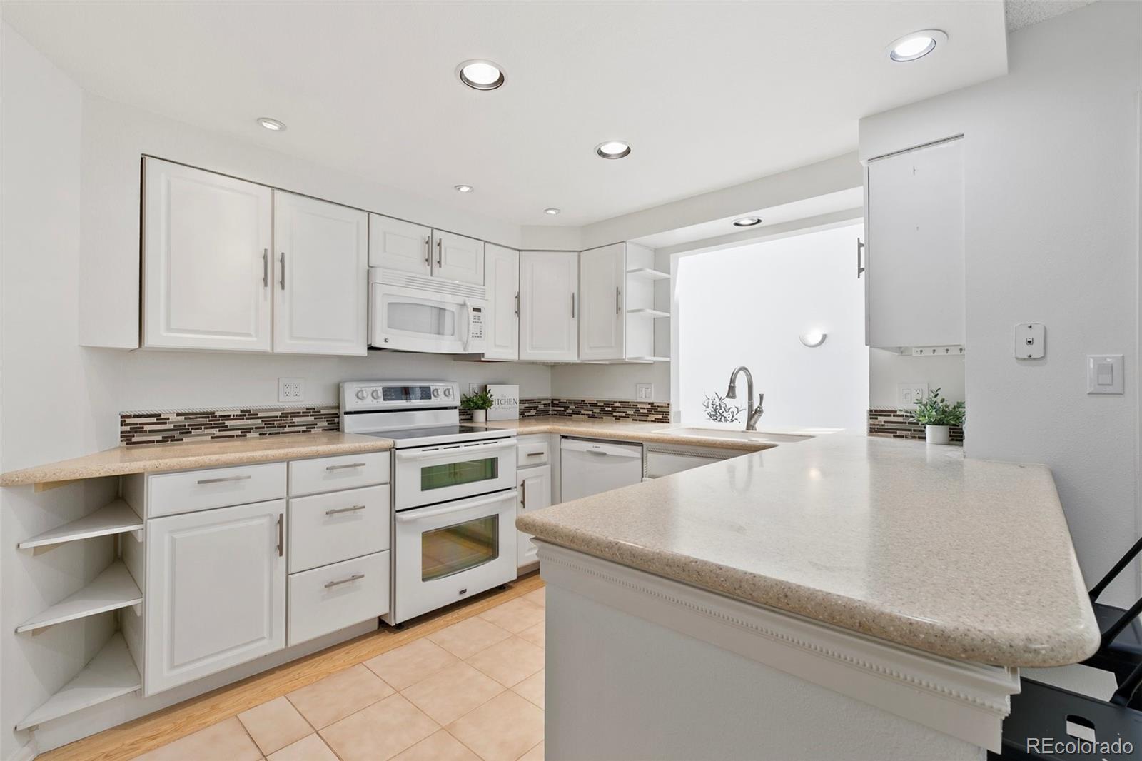 MLS Image #15 for 2049  sussex lane,colorado springs, Colorado