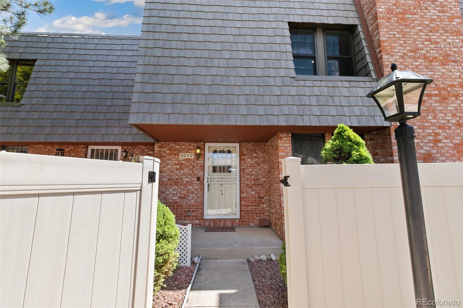MLS Image #2 for 2049  sussex lane,colorado springs, Colorado