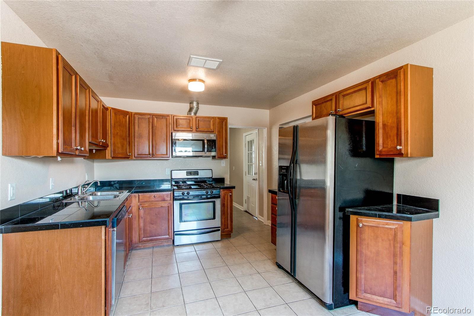 MLS Image #10 for 9150  lilly court,thornton, Colorado