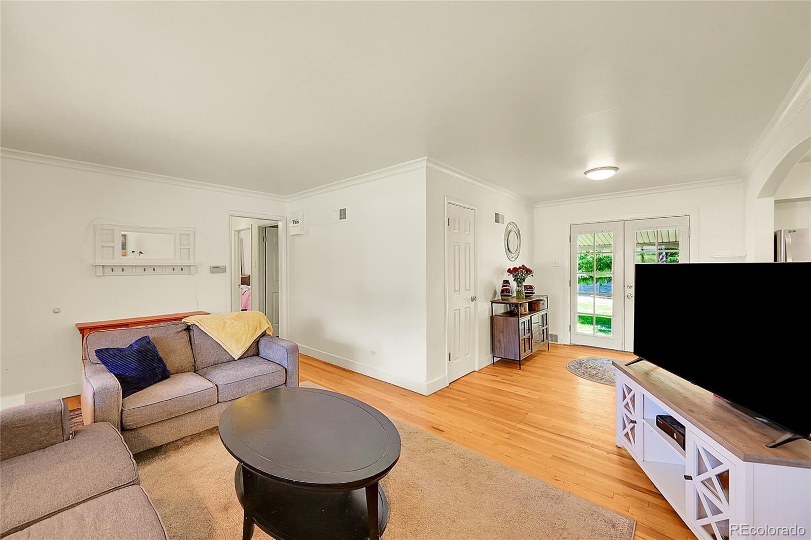 MLS Image #5 for 3313 s dexter street,denver, Colorado