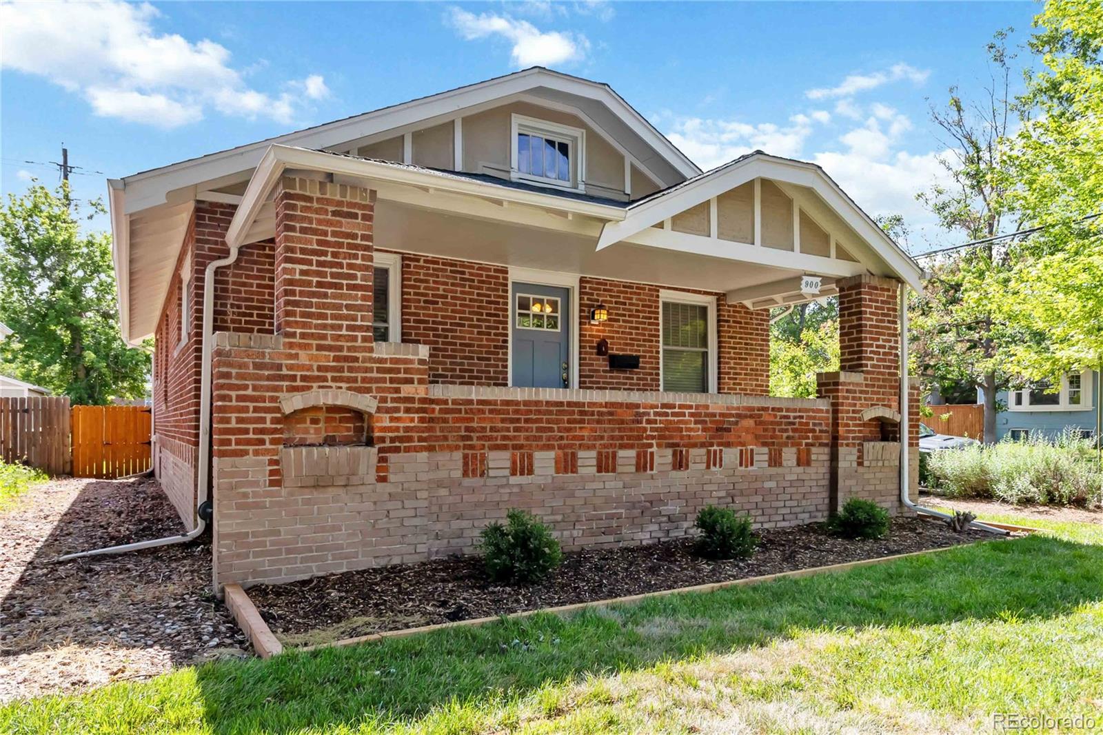 MLS Image #2 for 900  jackson street,denver, Colorado
