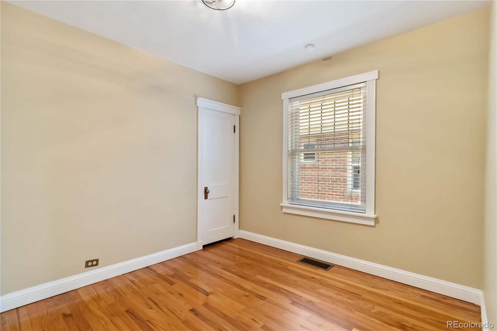 MLS Image #24 for 900  jackson street,denver, Colorado