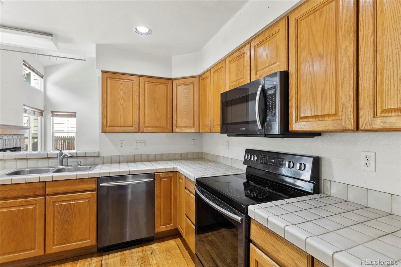 MLS Image #11 for 14185 w warren circle,lakewood, Colorado