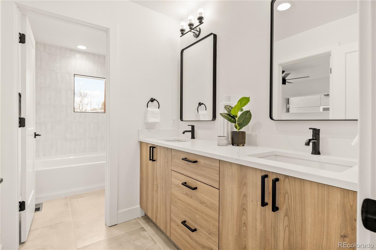 MLS Image #3 for 1344 n knox court,denver, Colorado