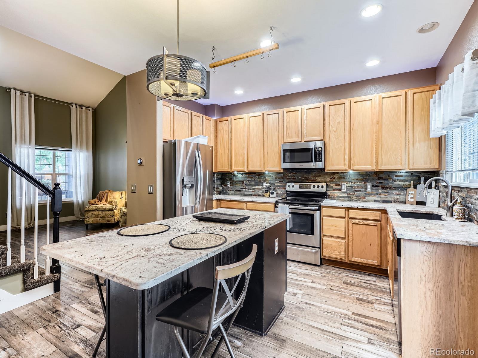 MLS Image #5 for 9867  mulberry way,highlands ranch, Colorado