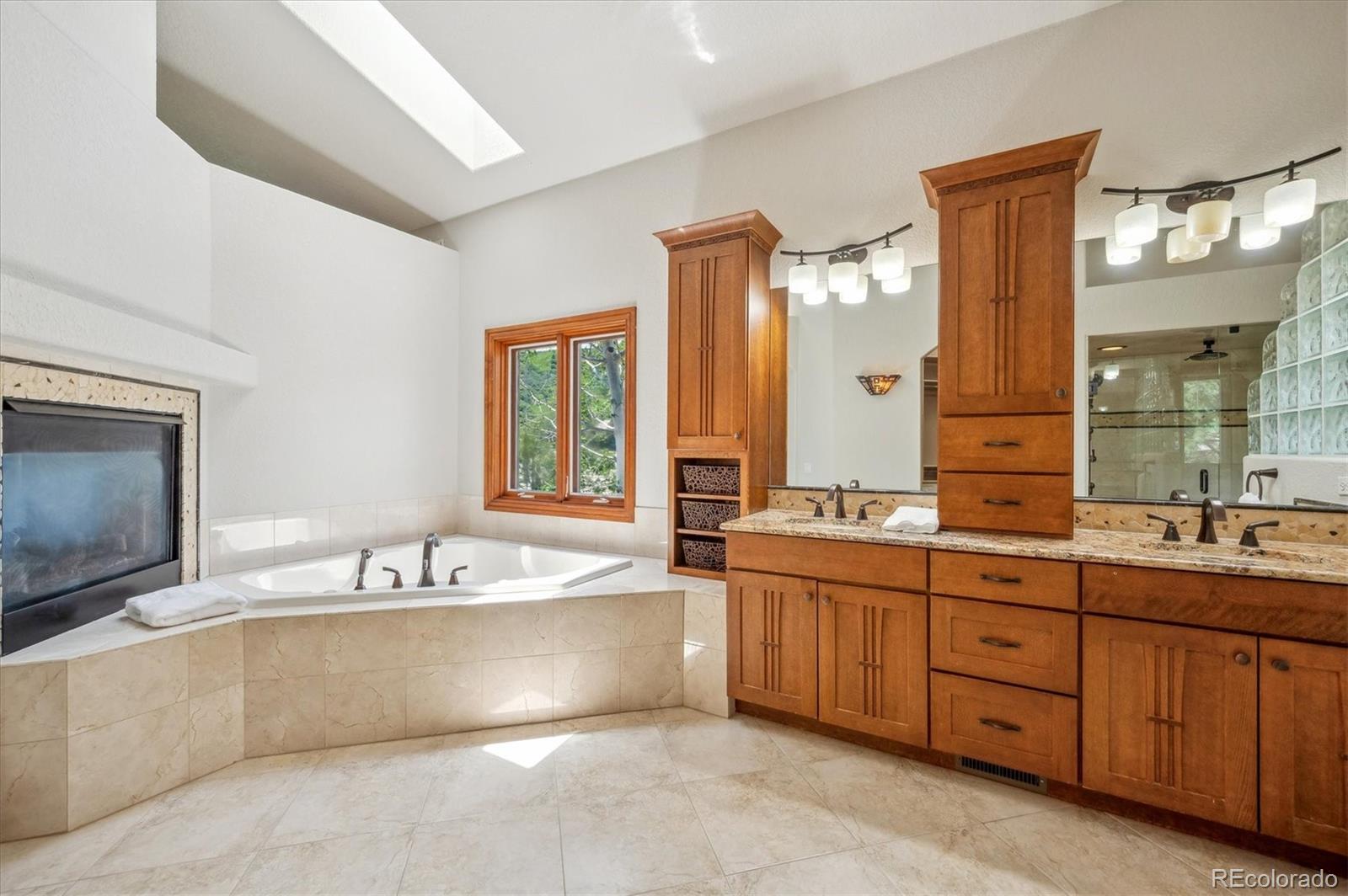 MLS Image #13 for 16442  rocky point lane,morrison, Colorado