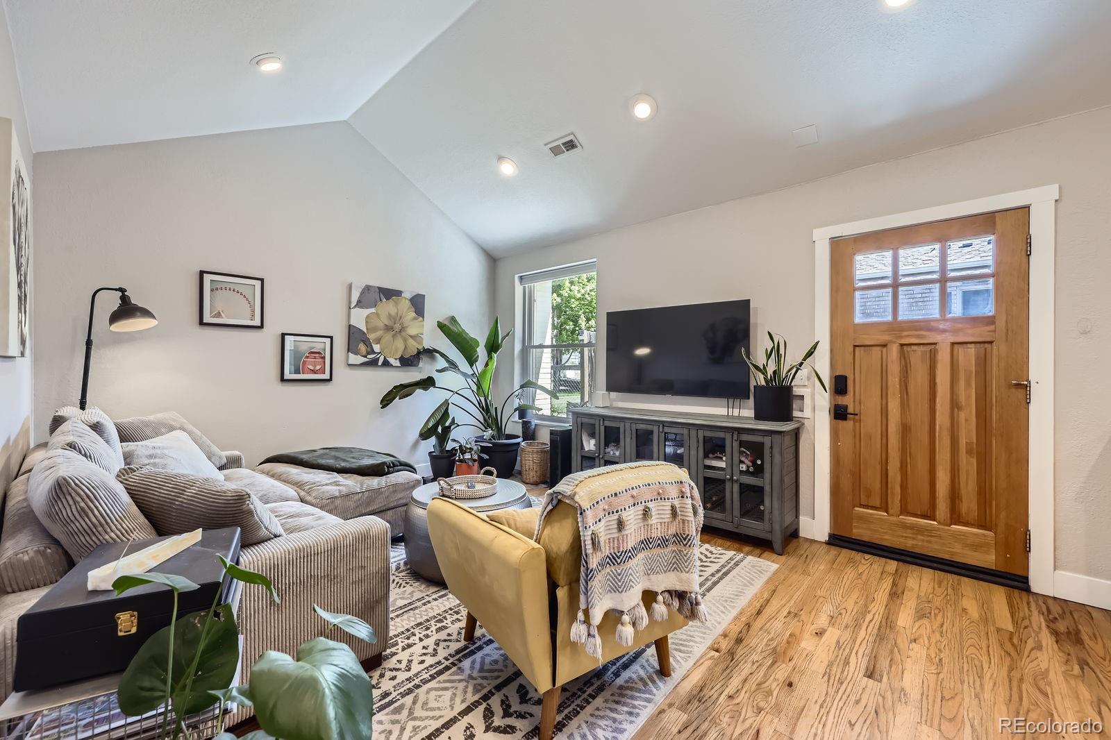 MLS Image #4 for 2841 n columbine street,denver, Colorado