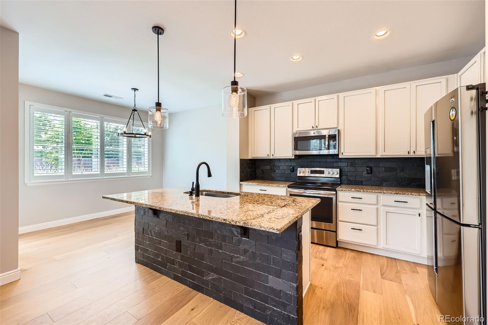 MLS Image #10 for 606 e dry creek place ,littleton, Colorado