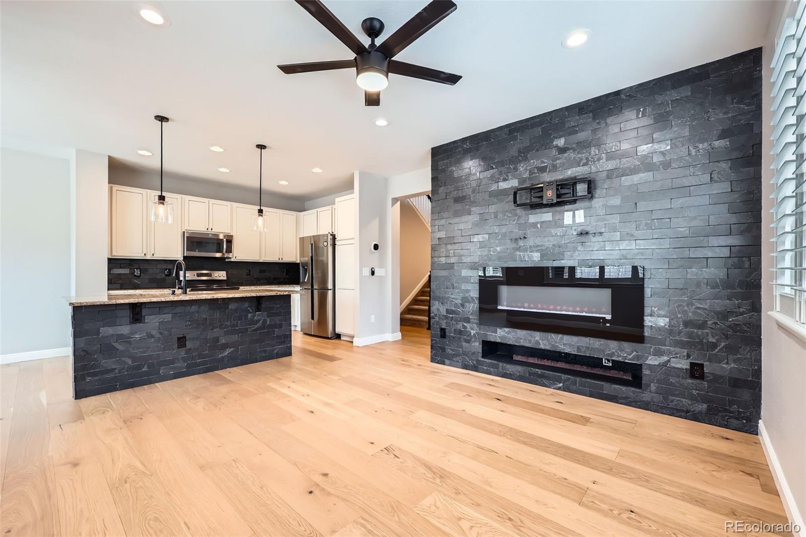 MLS Image #3 for 606 e dry creek place ,littleton, Colorado
