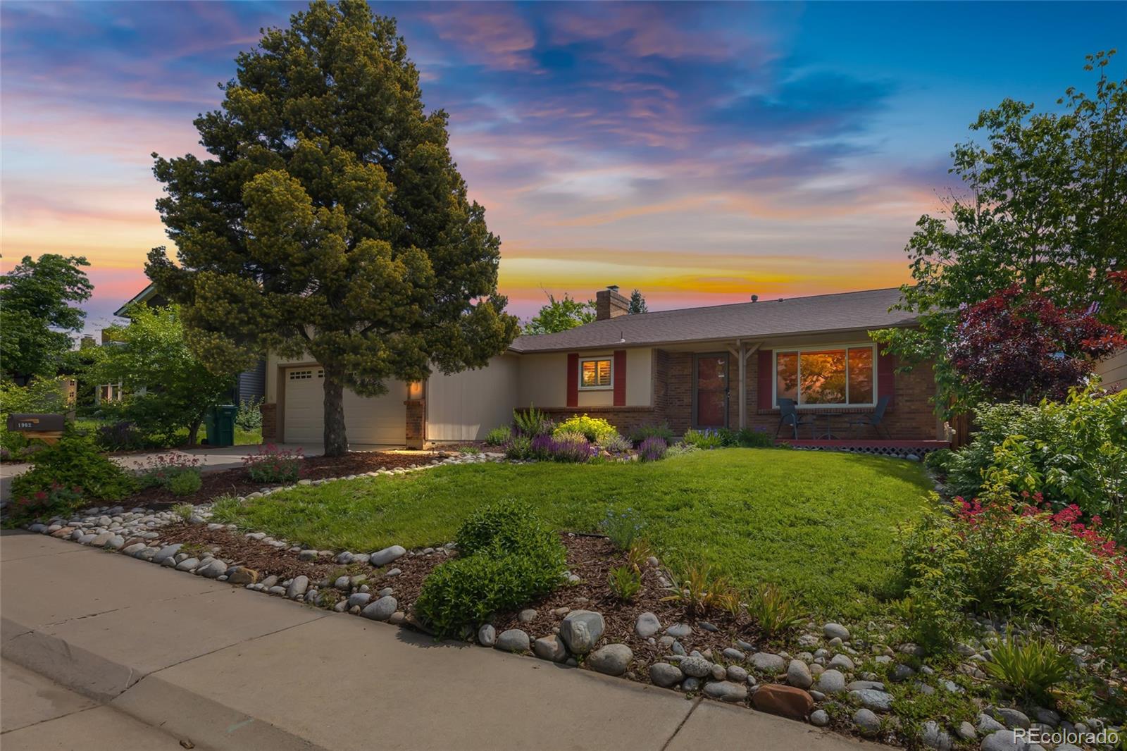MLS Image #0 for 1982 s truckee street,aurora, Colorado