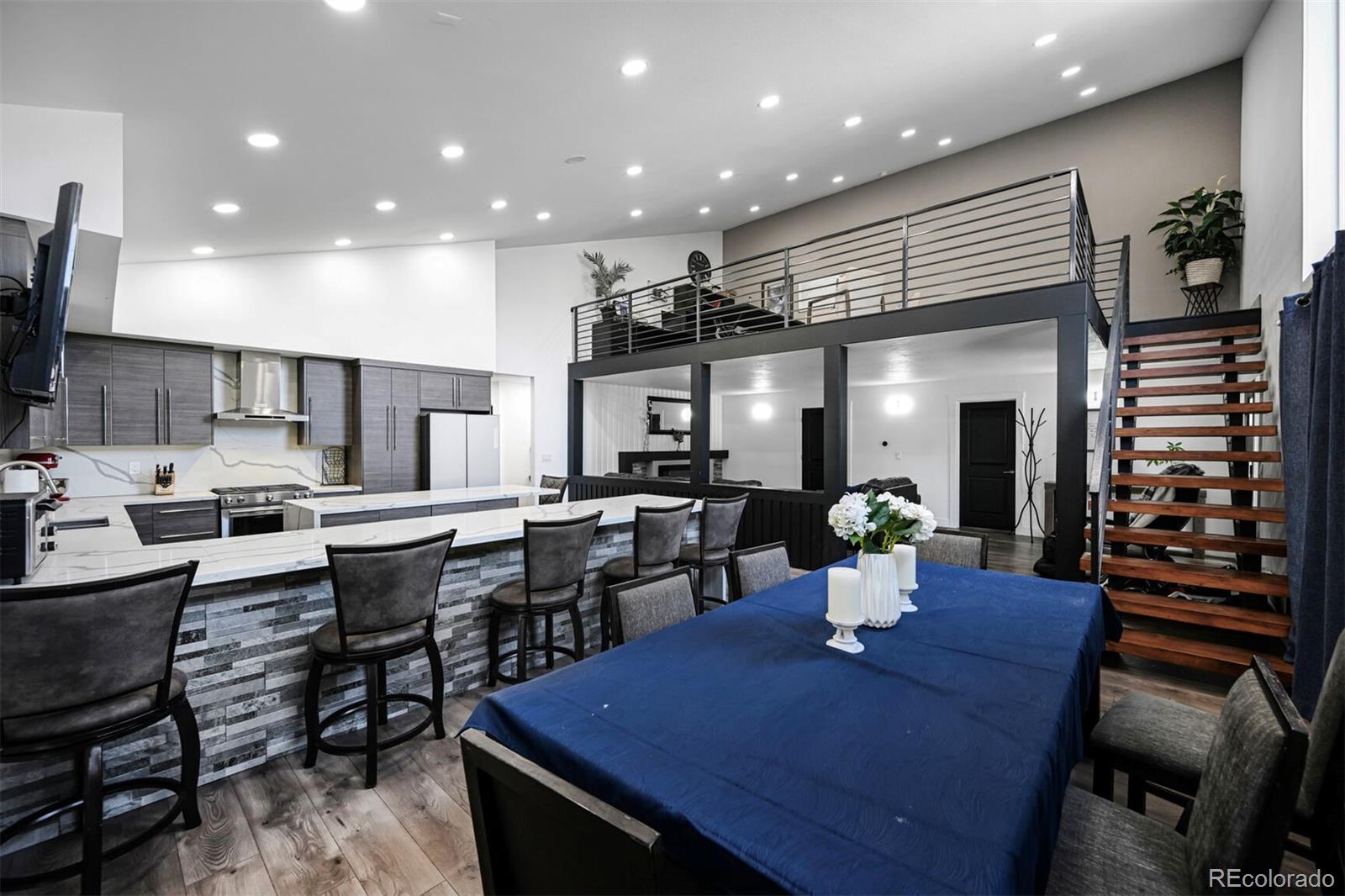 MLS Image #3 for 6360 w 1st avenue,lakewood, Colorado