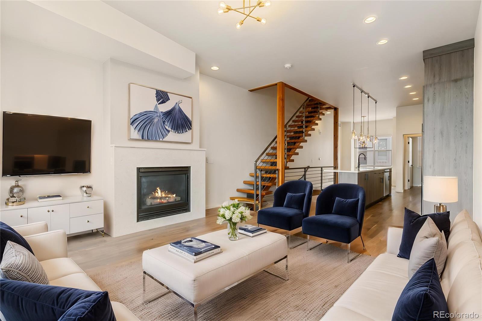 MLS Image #11 for 2680  blake street,denver, Colorado