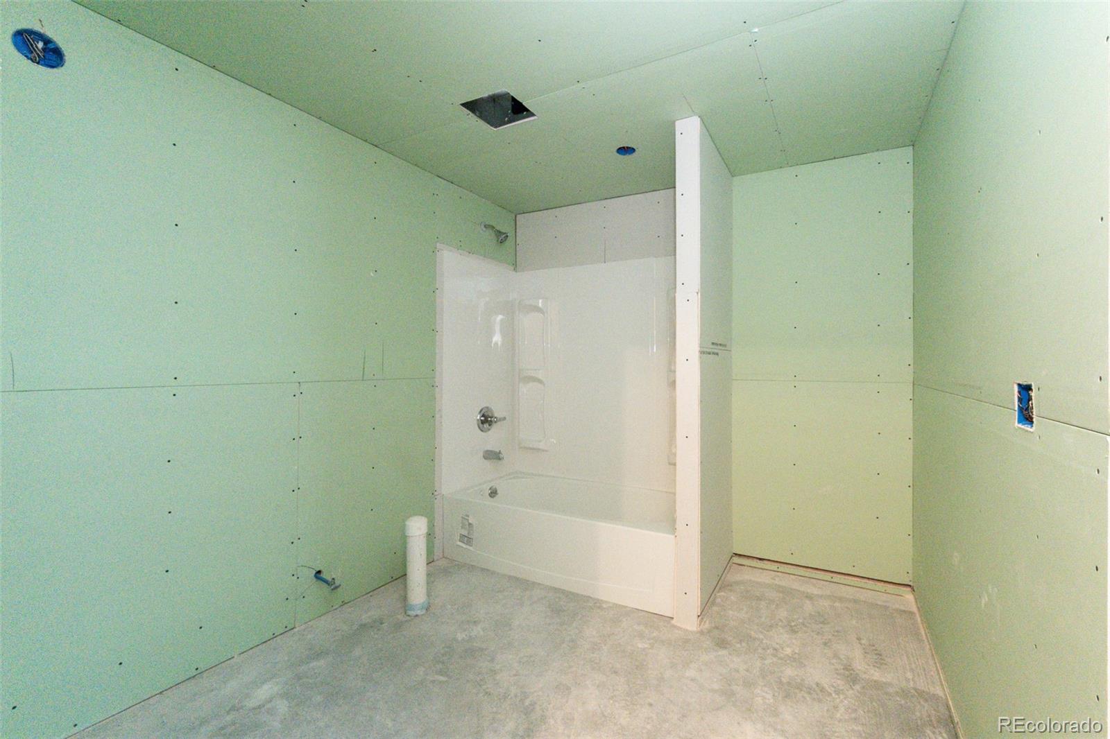 MLS Image #32 for 129 s waterloo street,aurora, Colorado