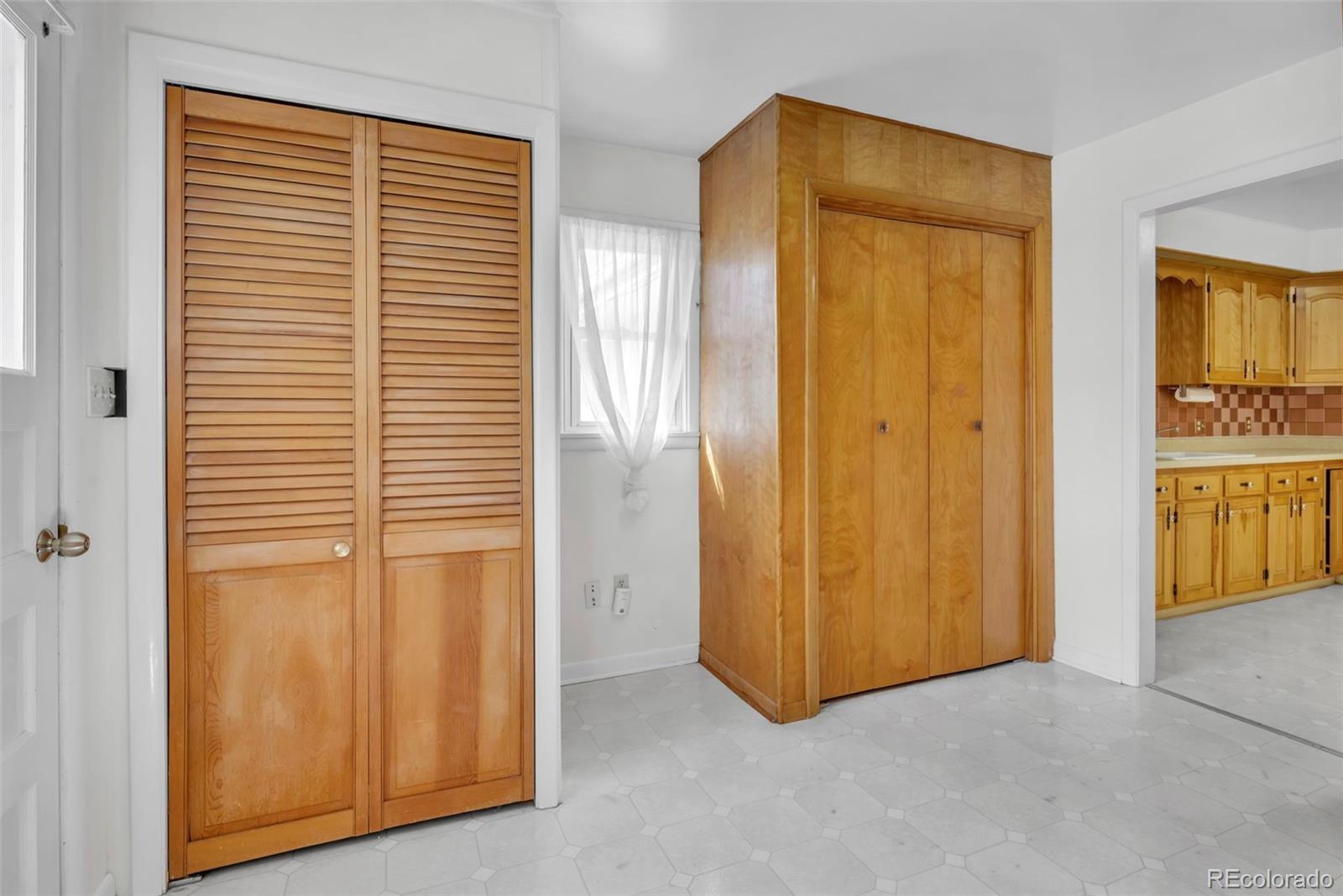 MLS Image #12 for 505  maple street,golden, Colorado