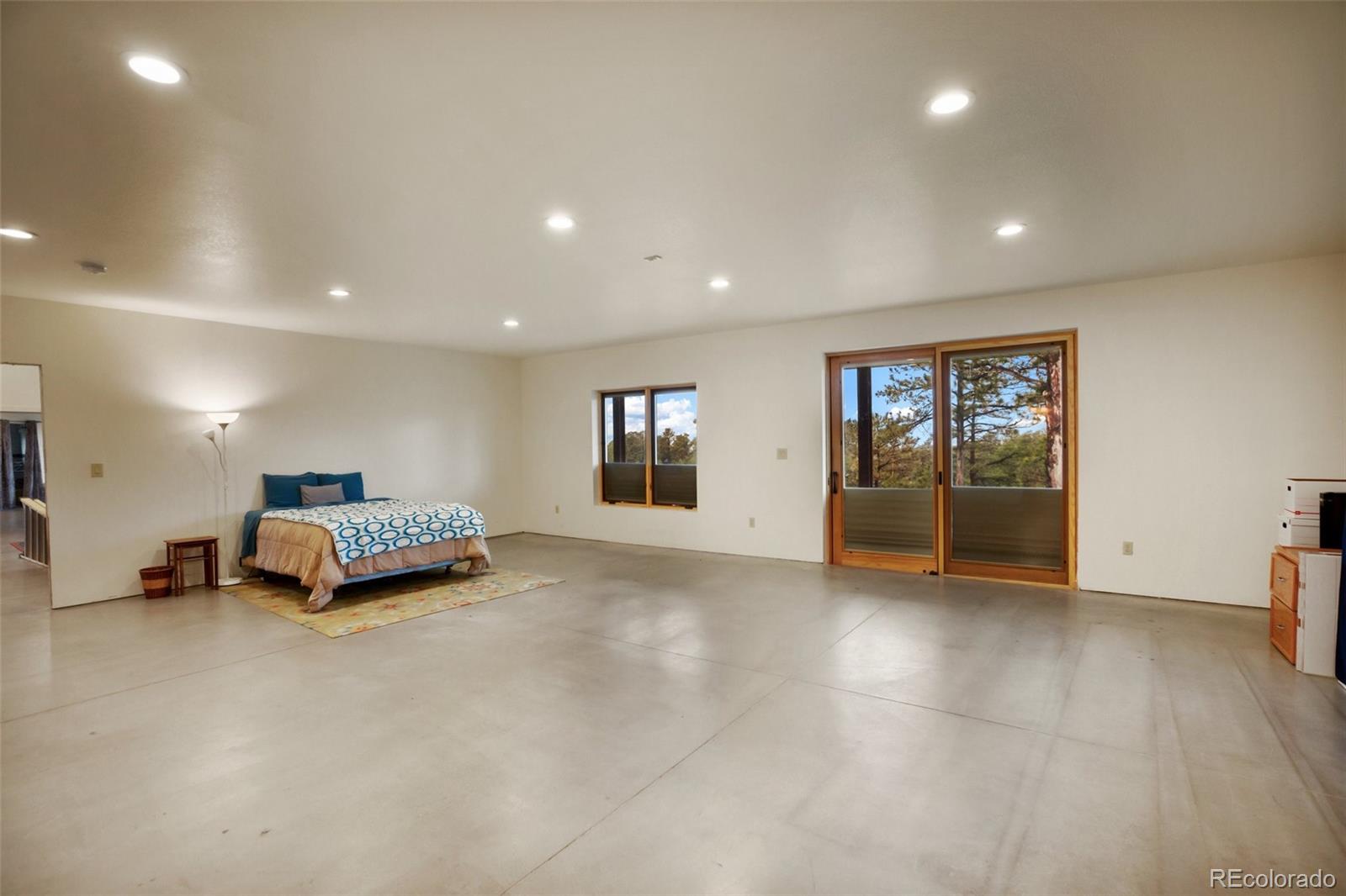MLS Image #10 for 14495  holmes road,colorado springs, Colorado