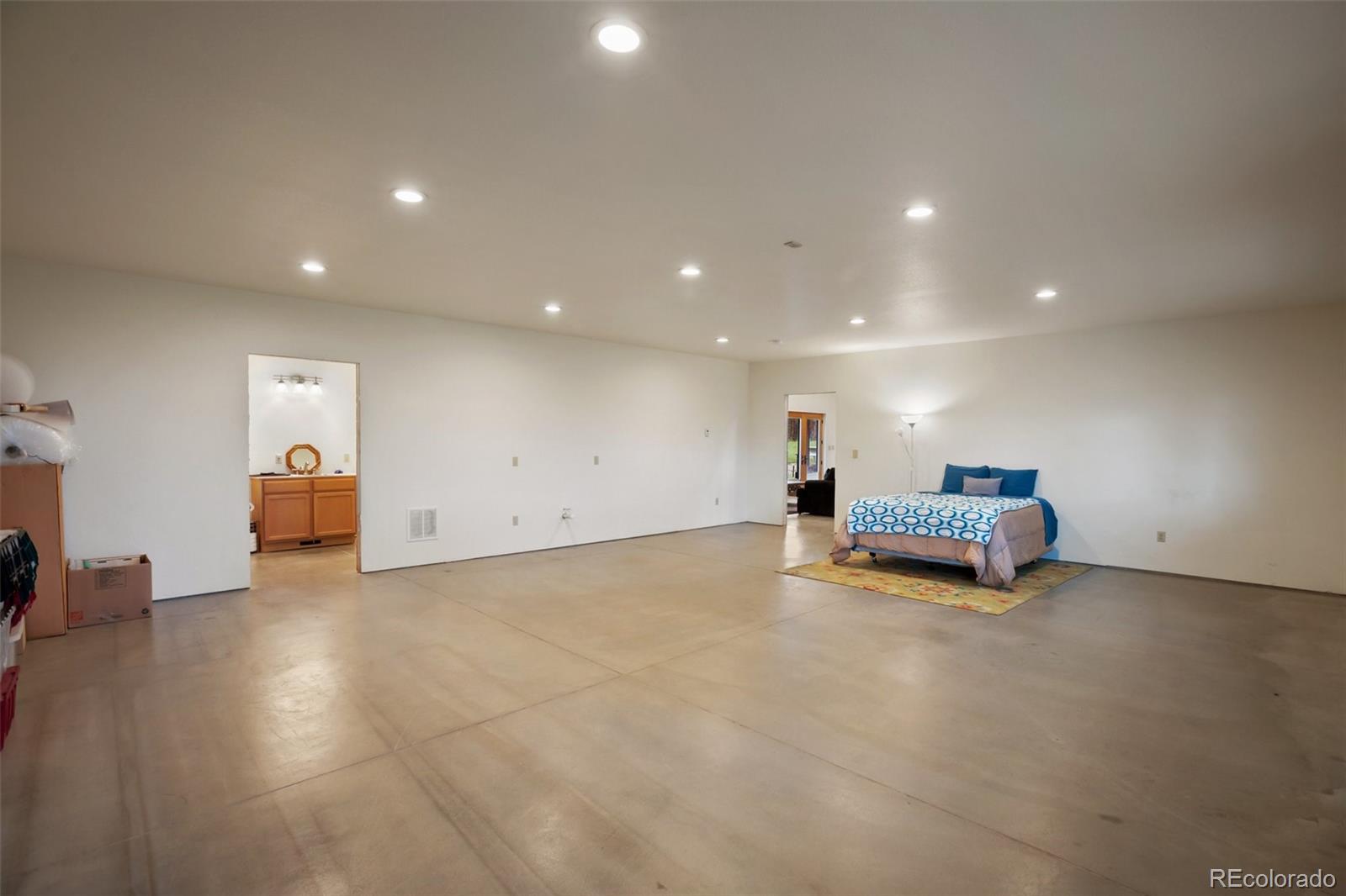 MLS Image #11 for 14495  holmes road,colorado springs, Colorado