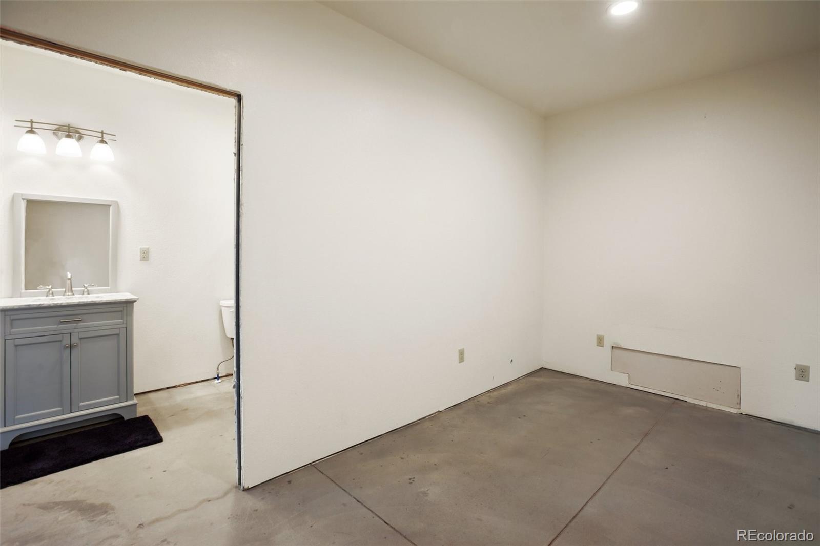MLS Image #21 for 14495  holmes road,colorado springs, Colorado