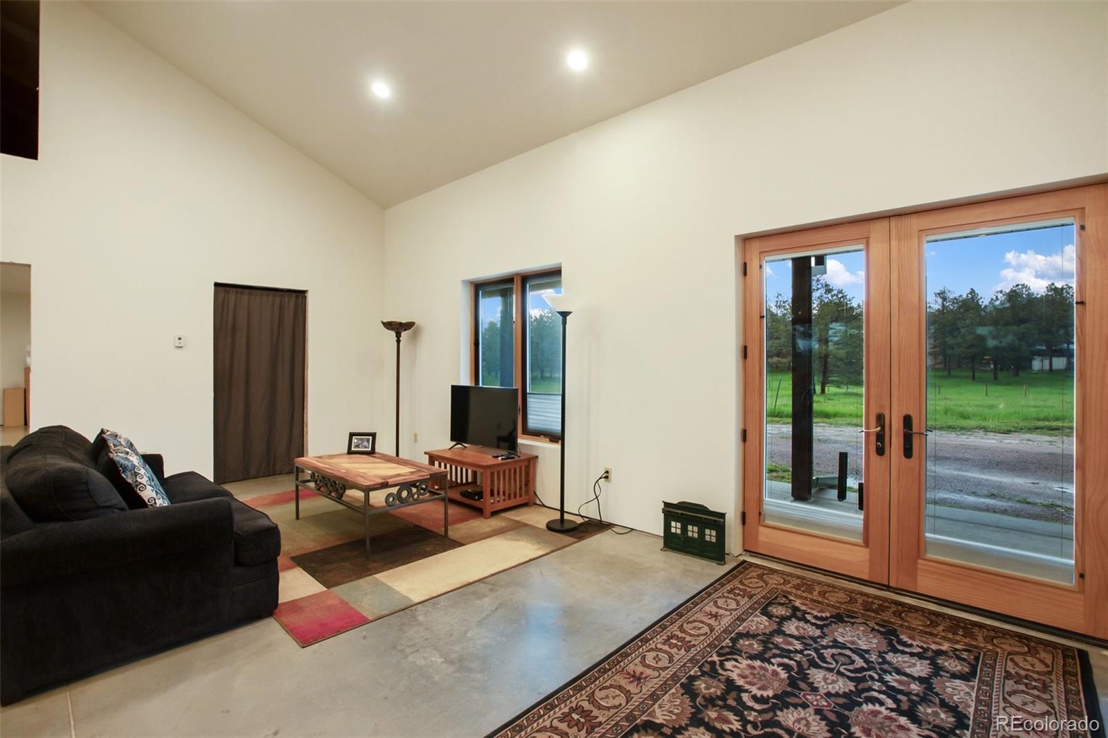 MLS Image #4 for 14495  holmes road,colorado springs, Colorado